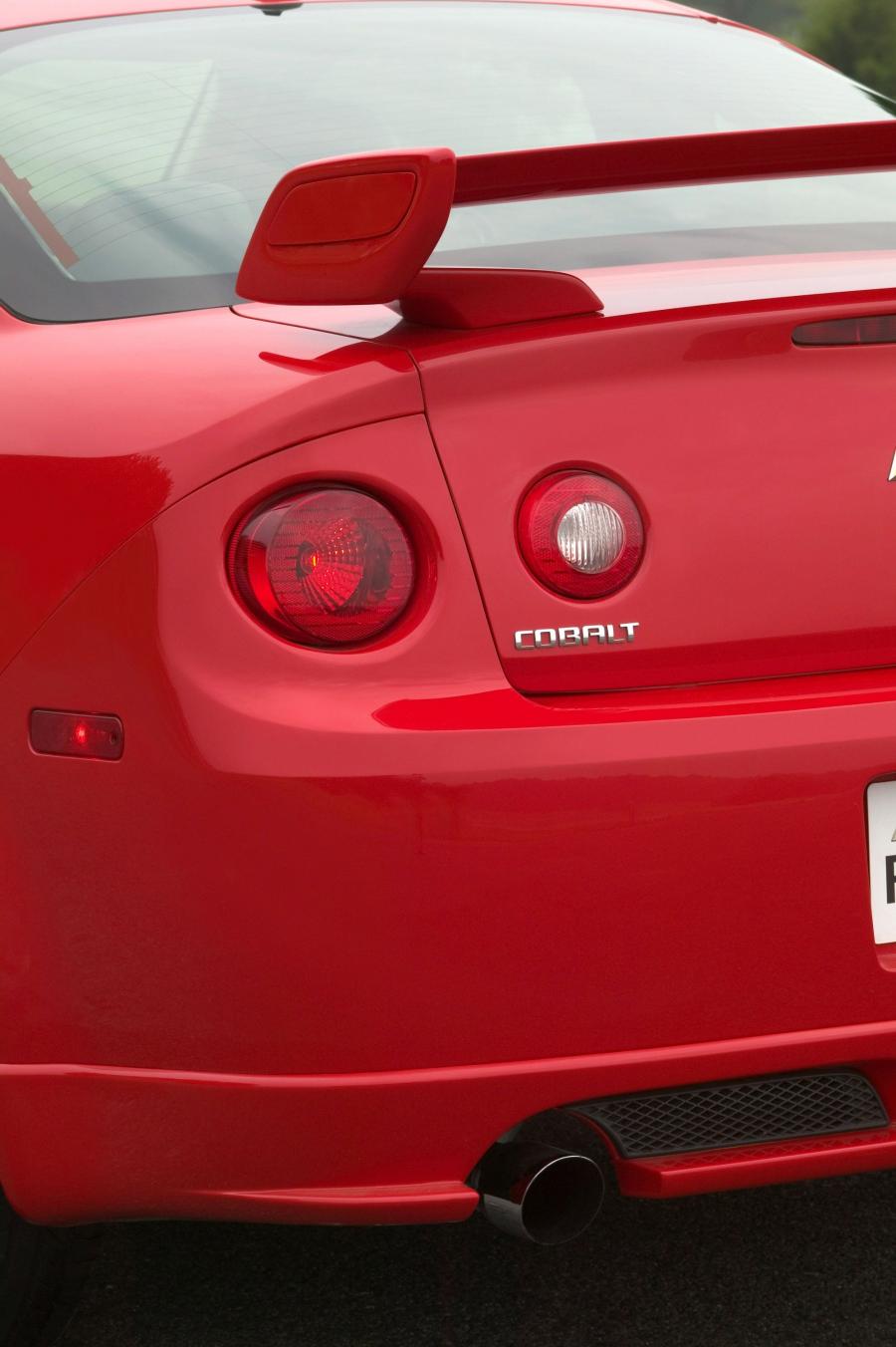 Chevrolet Cobalt SS Supercharged Coupe 2005 года  (фото 12 из 36)
